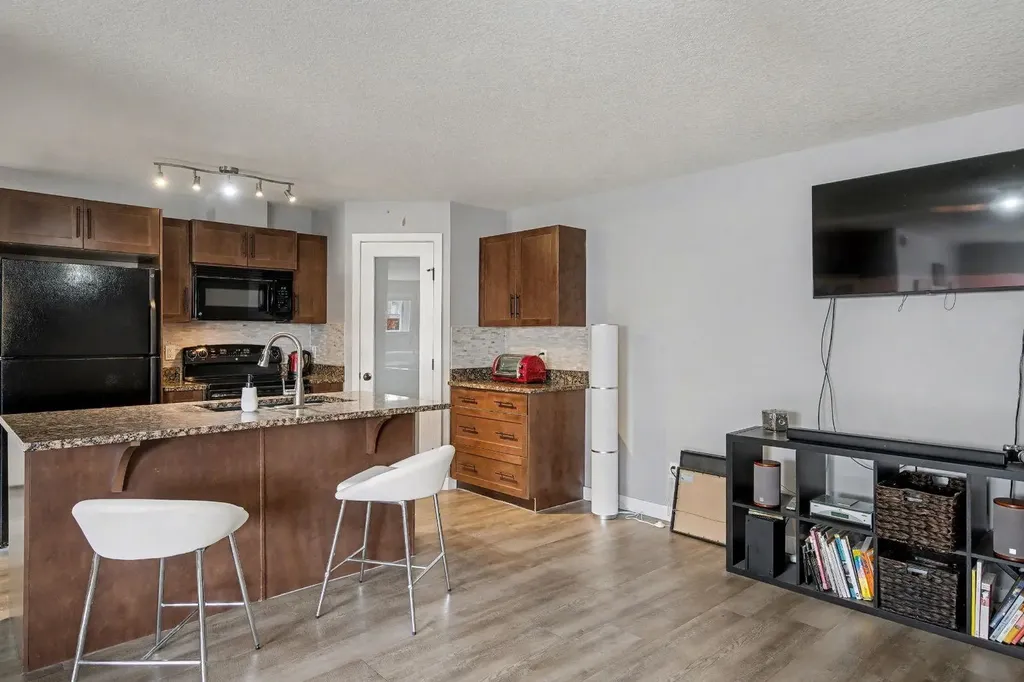 2781 Chinook Winds Drive SW Airdrie AB T4B 3S5