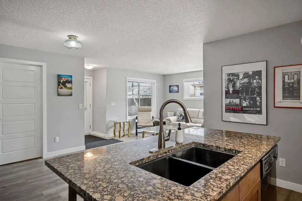 2781 Chinook Winds Drive SW Airdrie AB T4B 3S5