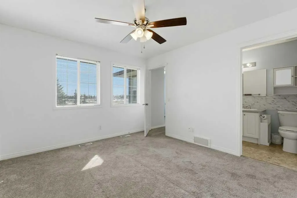 12 Silver Creek Boulevard NW Airdrie AB T4B 2R2