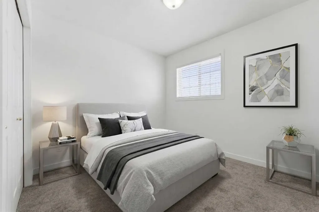 12 Silver Creek Boulevard NW Airdrie AB T4B 2R2