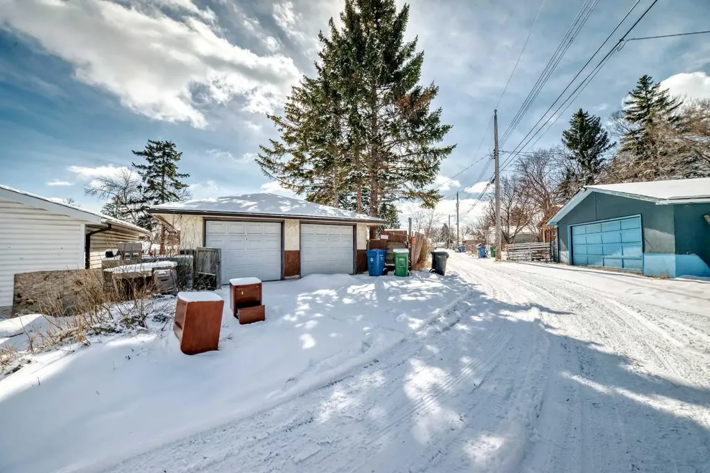 2007 Cottonwood Crescent SE Calgary AB T2B1B9