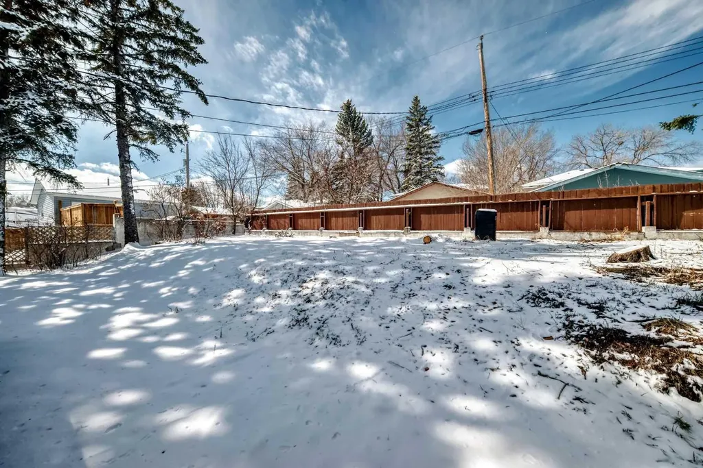 2007 Cottonwood Crescent SE Calgary AB T2B1B9