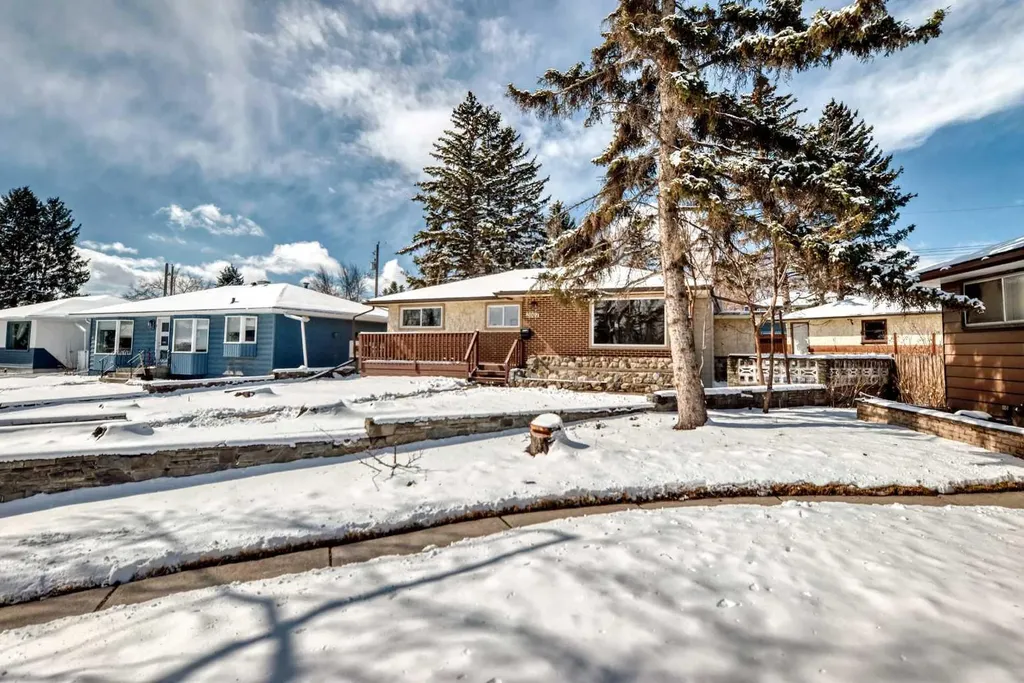 2007 Cottonwood Crescent SE Calgary AB T2B1B9