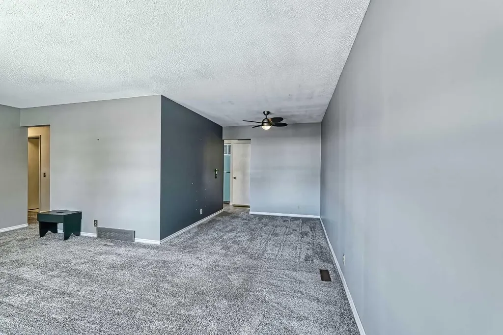 3523 48 Street NE Calgary AB T1Y 5S5