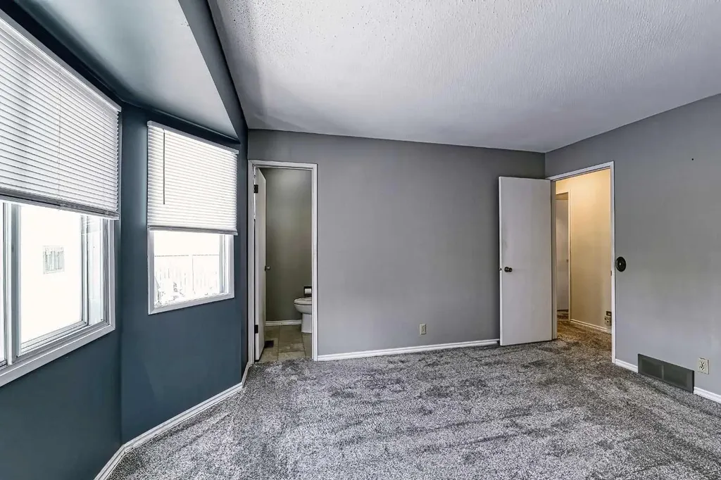 3523 48 Street NE Calgary AB T1Y 5S5
