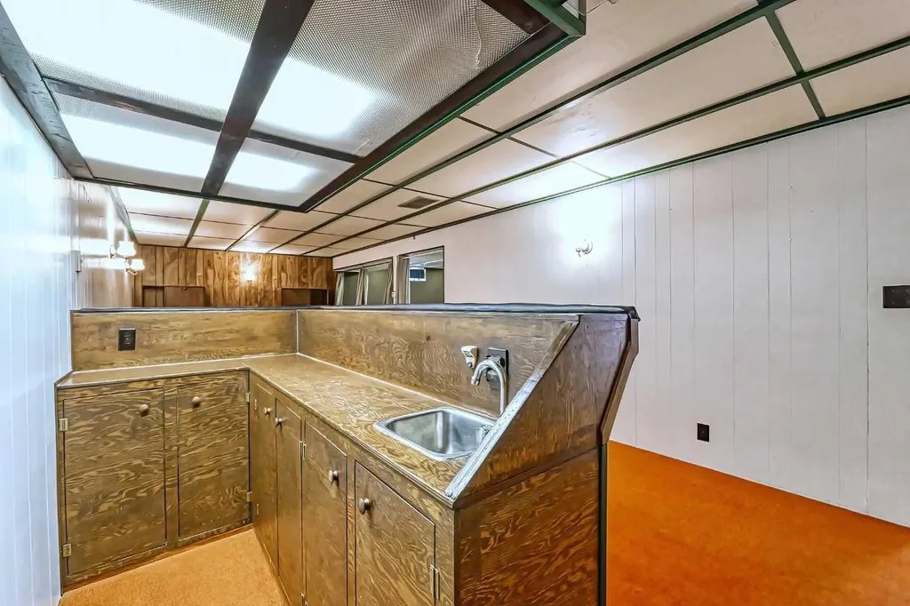 3523 48 Street NE Calgary AB T1Y 5S5