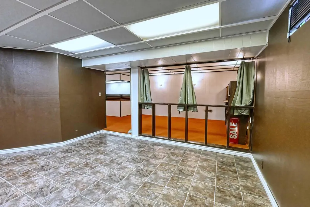 3523 48 Street NE Calgary AB T1Y 5S5