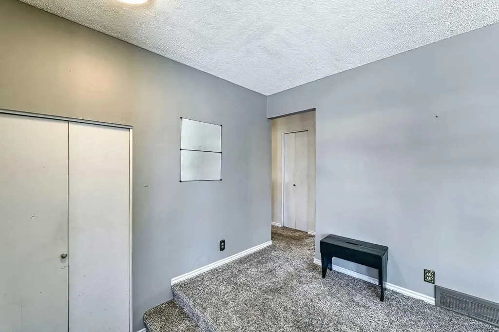 3523 48 Street NE Calgary AB T1Y 5S5