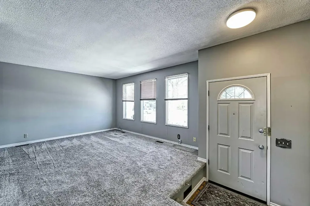 3523 48 Street NE Calgary AB T1Y 5S5