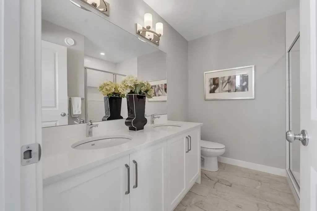 390 South Shore Drive Chestermere AB T1X 0B4