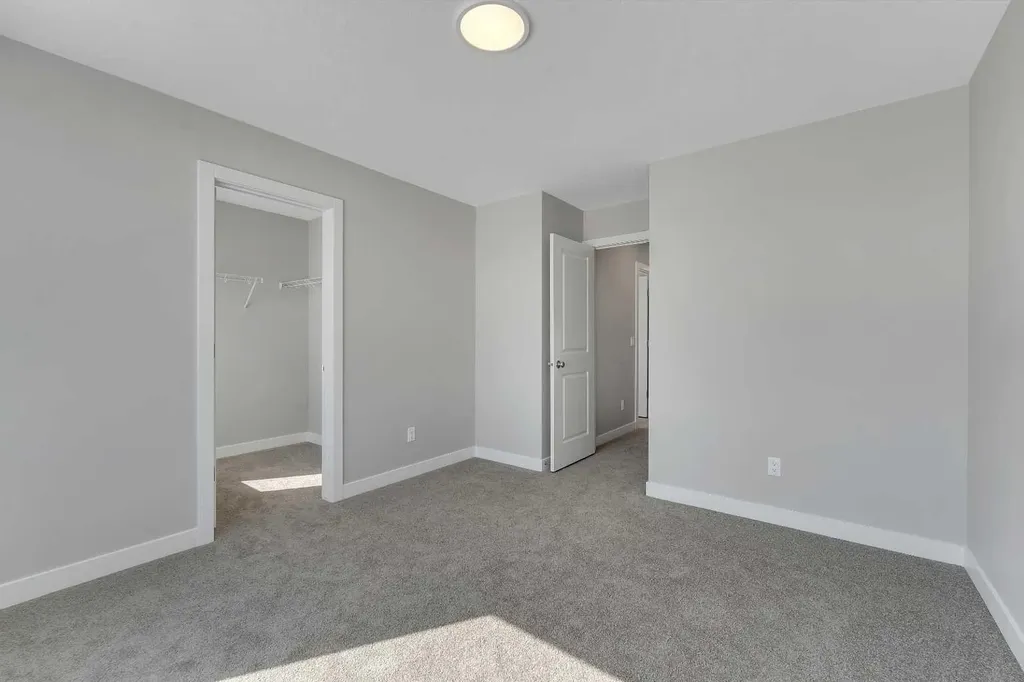 390 South Shore Drive Chestermere AB T1X 0B4