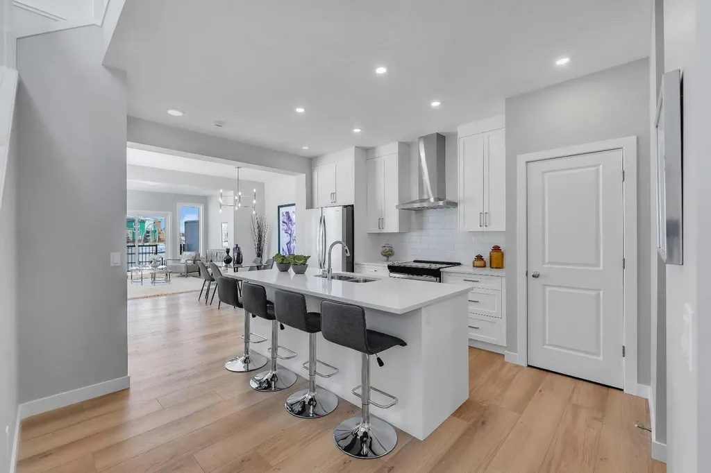 390 South Shore Drive Chestermere AB T1X 0B4