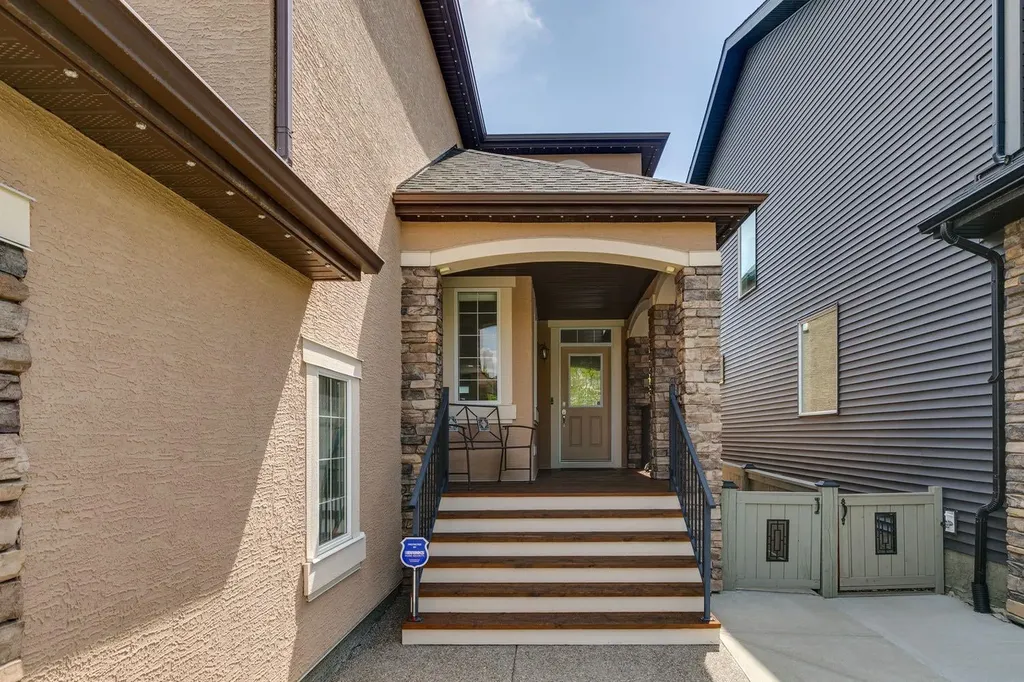 7 Cooperstown Place SW Airdrie AB T4B3T5