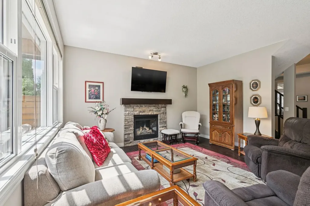 7 Cooperstown Place SW Airdrie AB T4B3T5