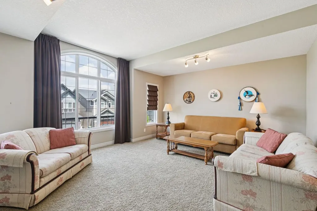 7 Cooperstown Place SW Airdrie AB T4B3T5