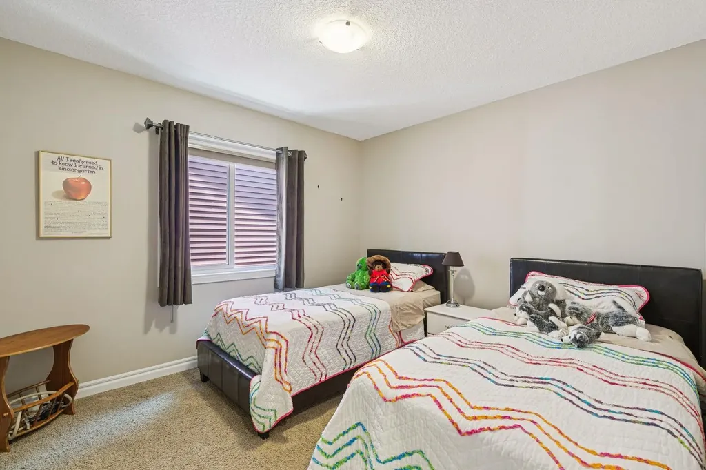 7 Cooperstown Place SW Airdrie AB T4B3T5