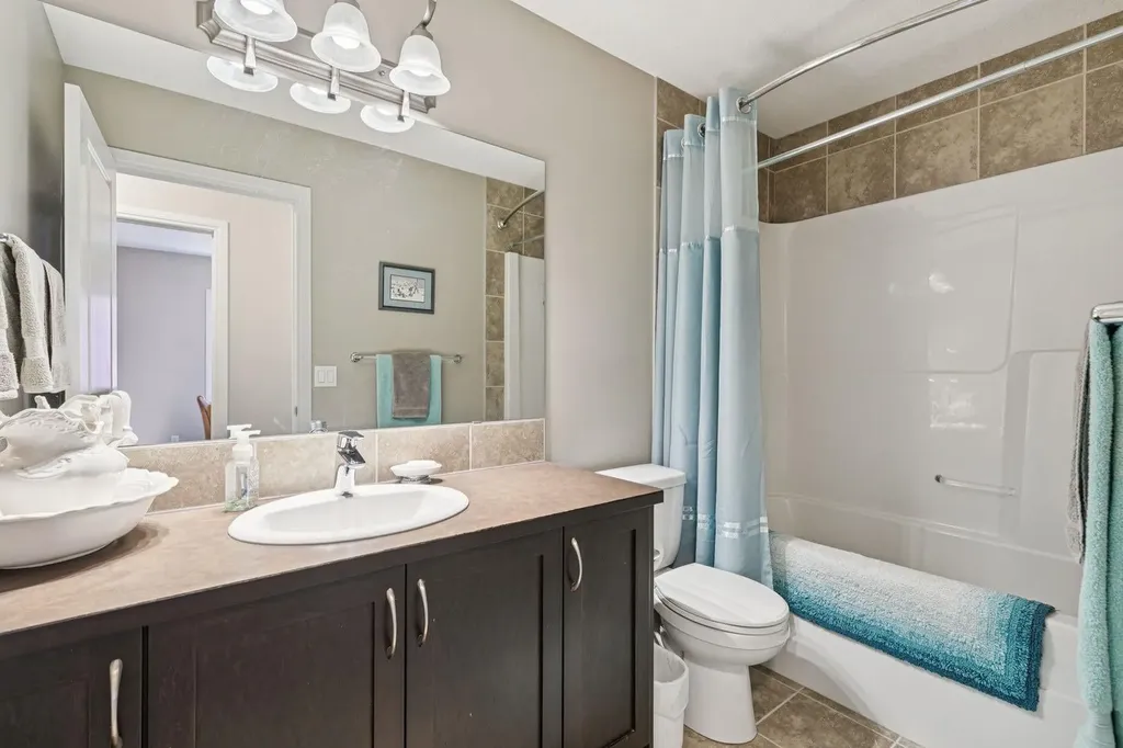 7 Cooperstown Place SW Airdrie AB T4B3T5