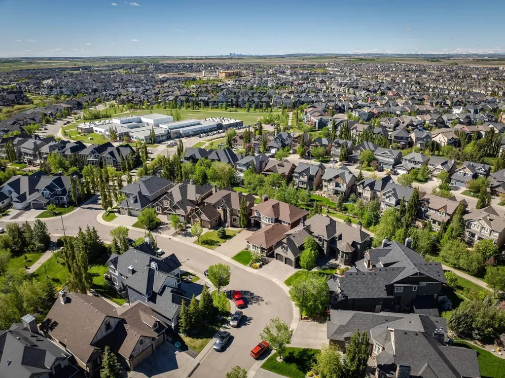 7 Cooperstown Place SW Airdrie AB T4B3T5