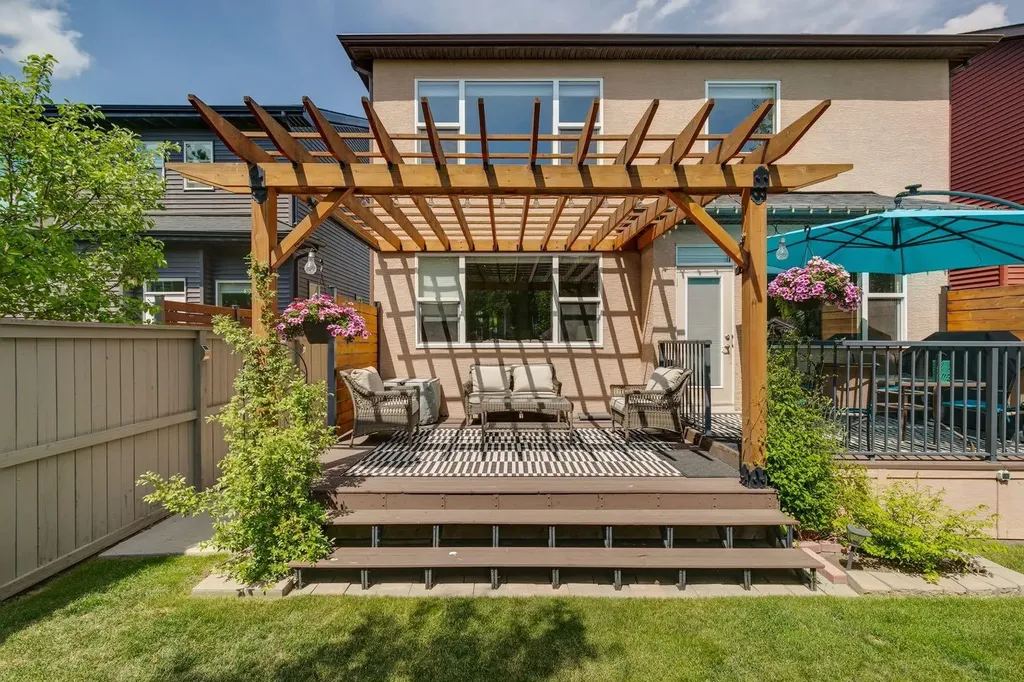 7 Cooperstown Place SW Airdrie AB T4B3T5