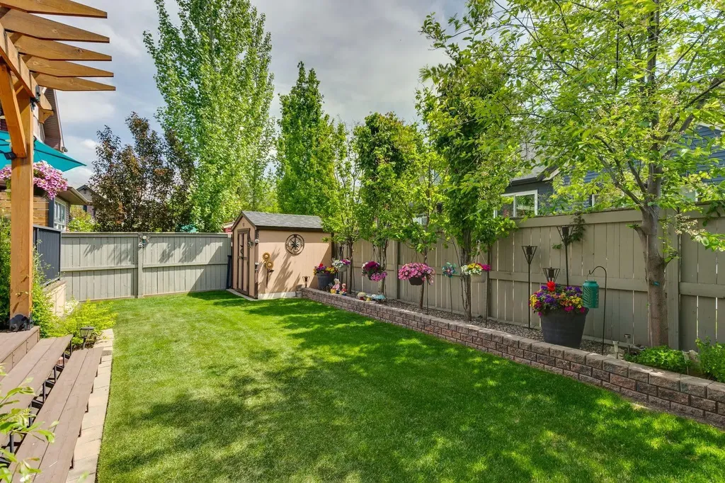 7 Cooperstown Place SW Airdrie AB T4B3T5