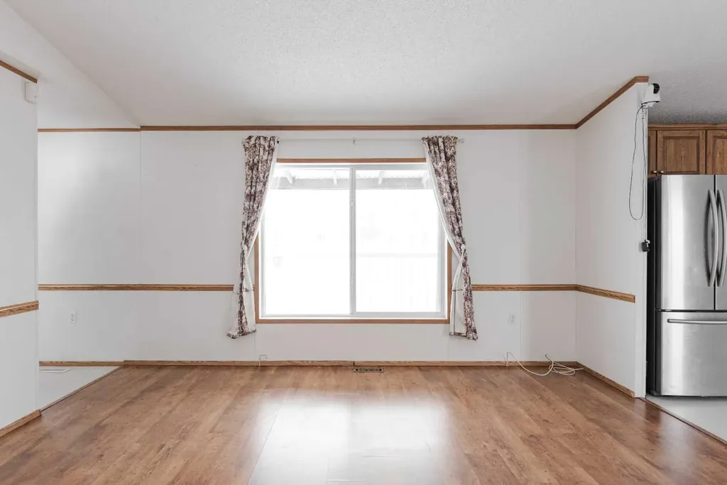 100 Palomino Close Fort Mcmurray AB T9H 5K5