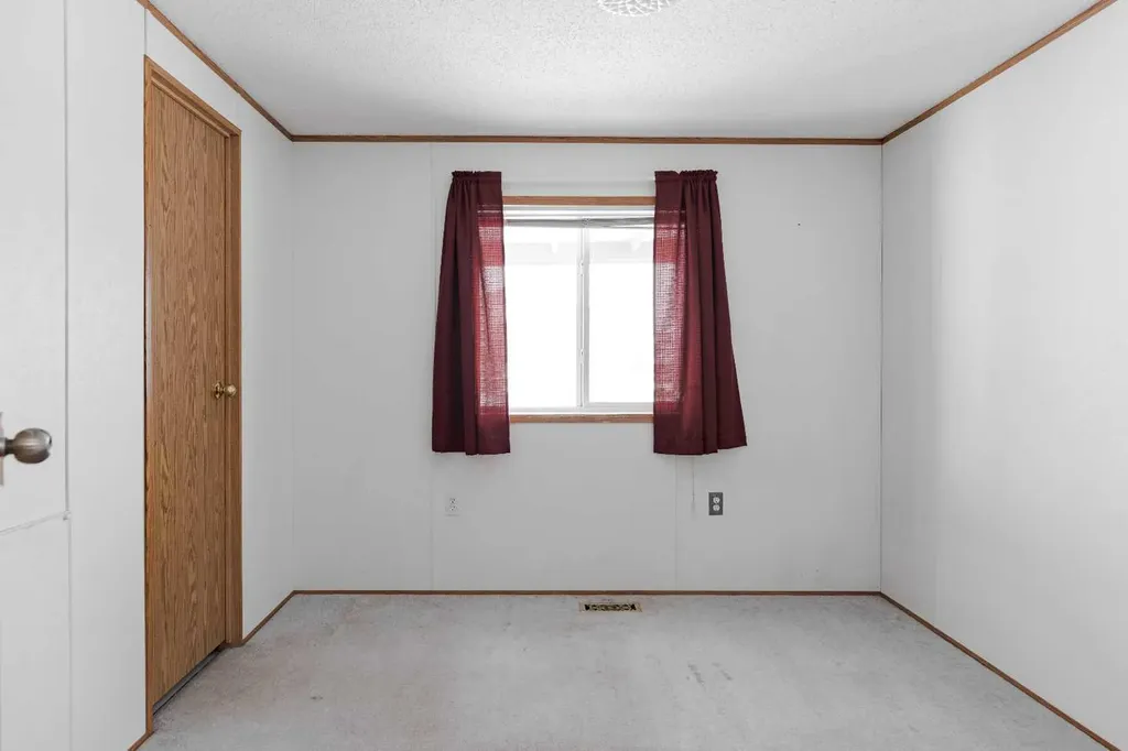 100 Palomino Close Fort Mcmurray AB T9H 5K5