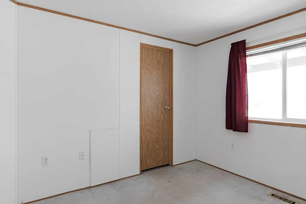 100 Palomino Close Fort Mcmurray AB T9H 5K5
