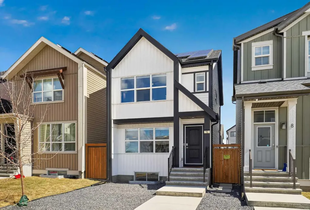 12 Heirloom Crescent SE Calgary AB T3S0G9
