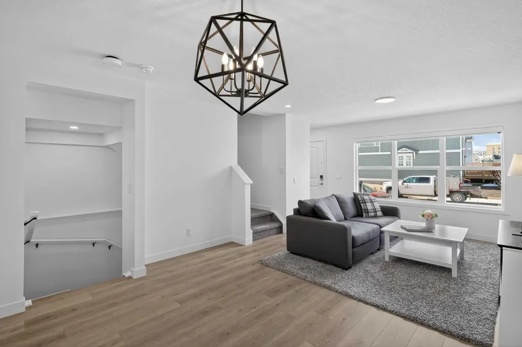 12 Heirloom Crescent SE Calgary AB T3S0G9
