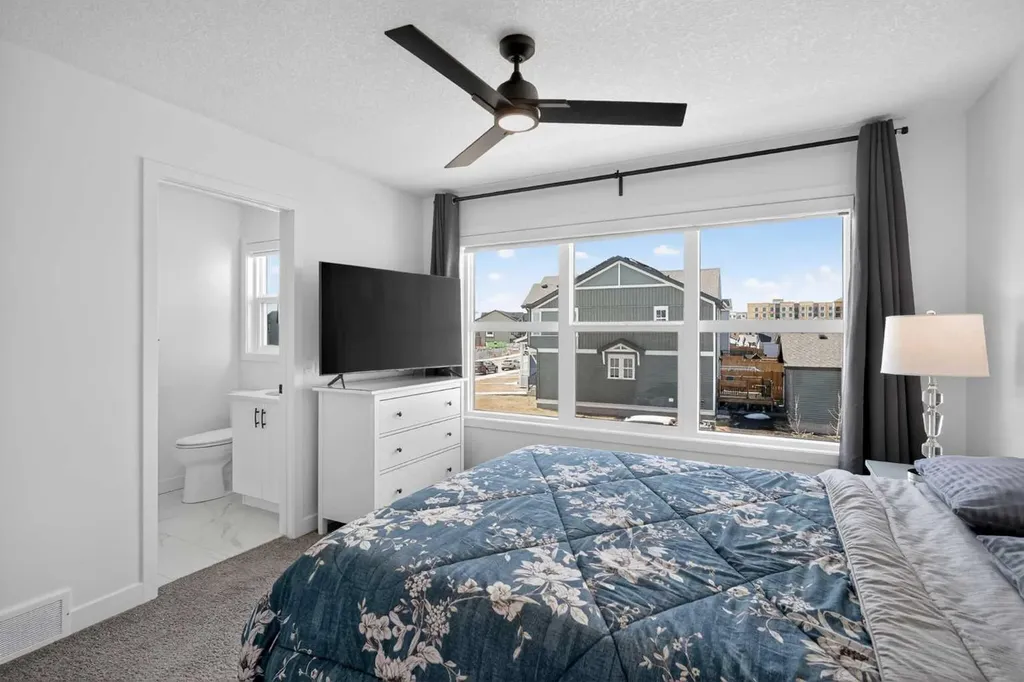 12 Heirloom Crescent SE Calgary AB T3S0G9