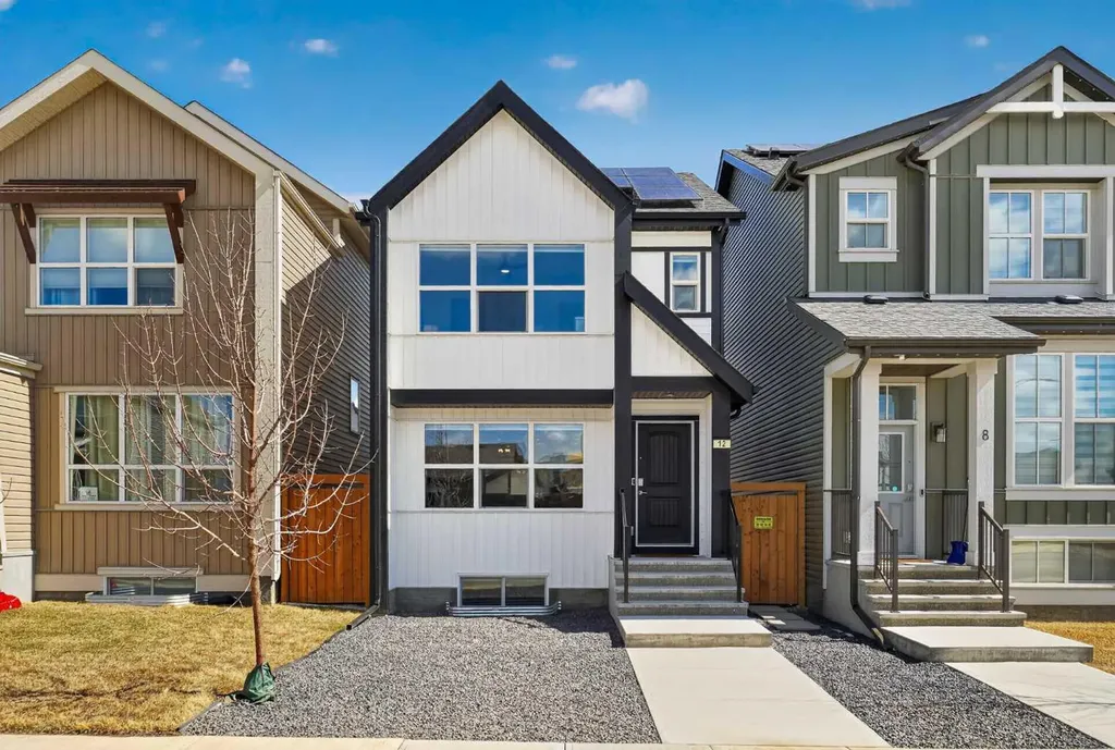 12 Heirloom Crescent SE Calgary AB T3S0G9