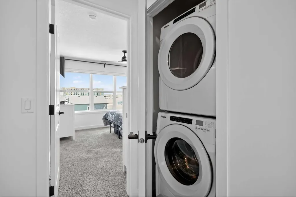 12 Heirloom Crescent SE Calgary AB T3S0G9