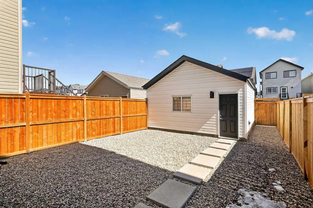 12 Heirloom Crescent SE Calgary AB T3S0G9