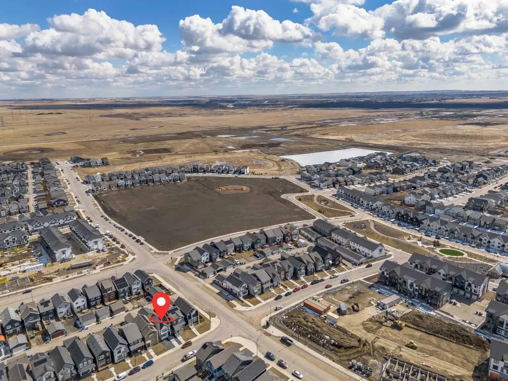 12 Heirloom Crescent SE Calgary AB T3S0G9