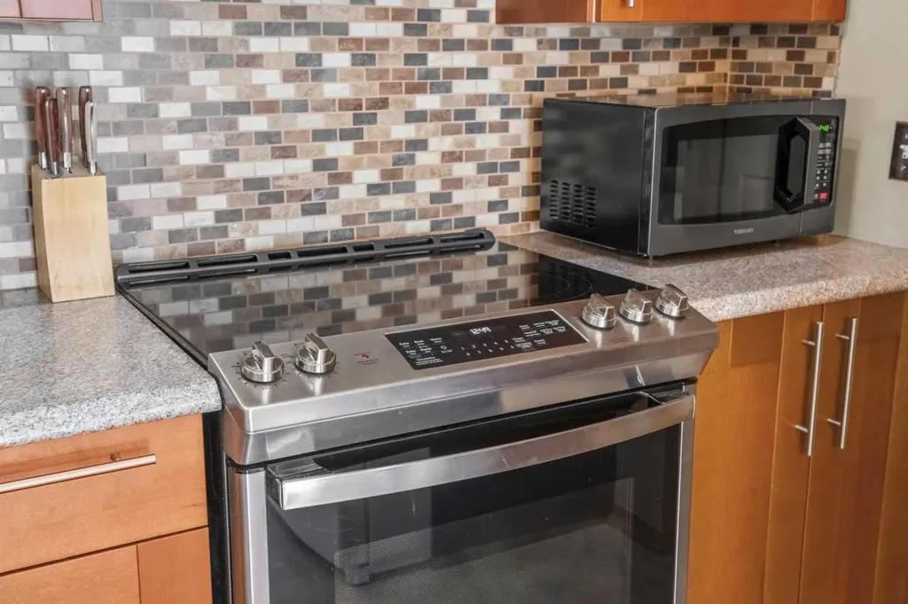 444 Sierra Morena Court SW Calgary AB T3H 3A6
