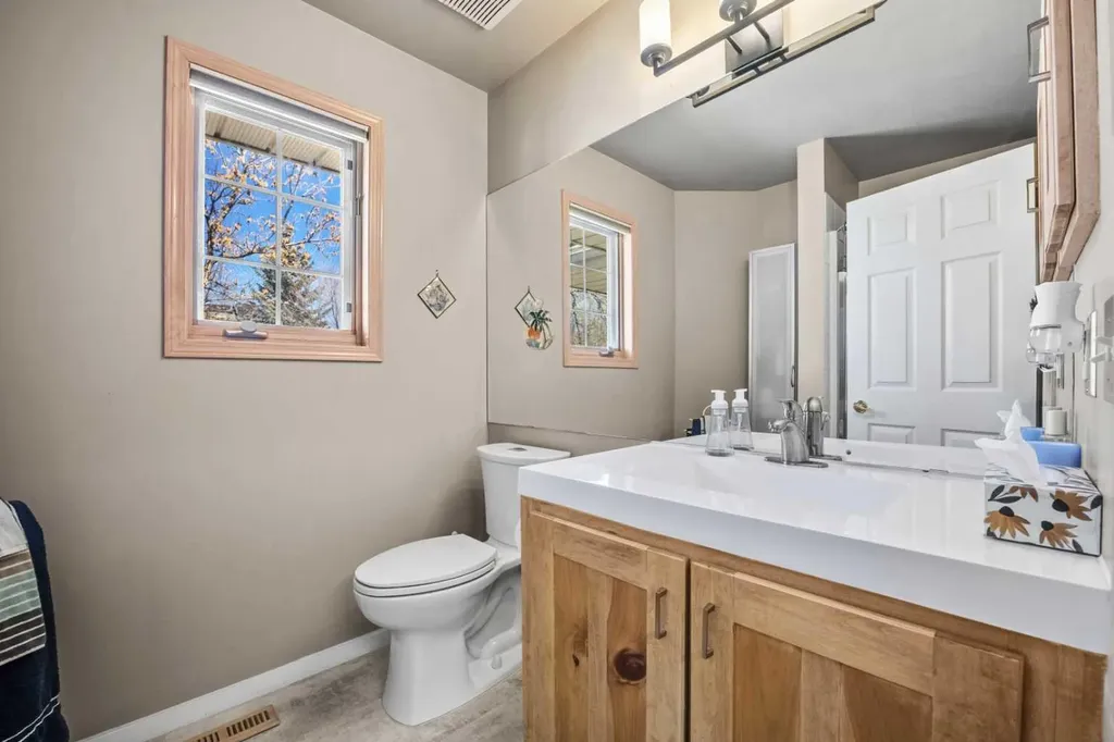 444 Sierra Morena Court SW Calgary AB T3H 3A6