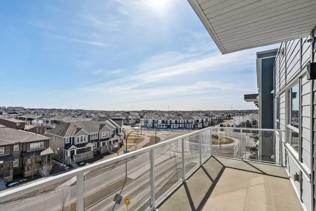 40 Carrington Plaza NW Calgary AB T3P 1X7