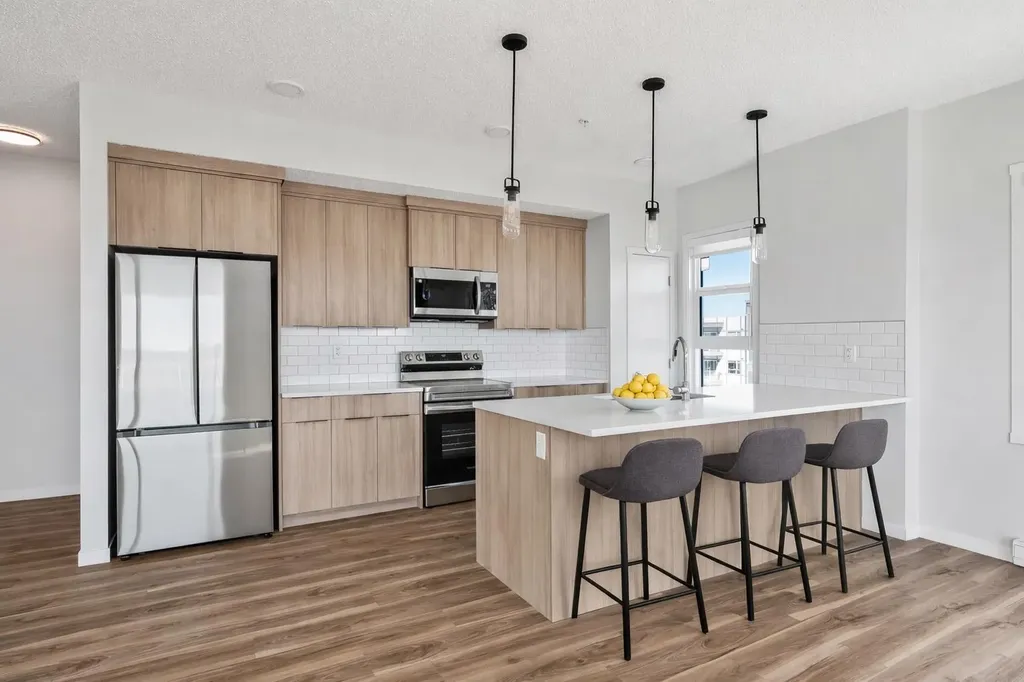 40 Carrington Plaza NW Calgary AB T3P 1X7