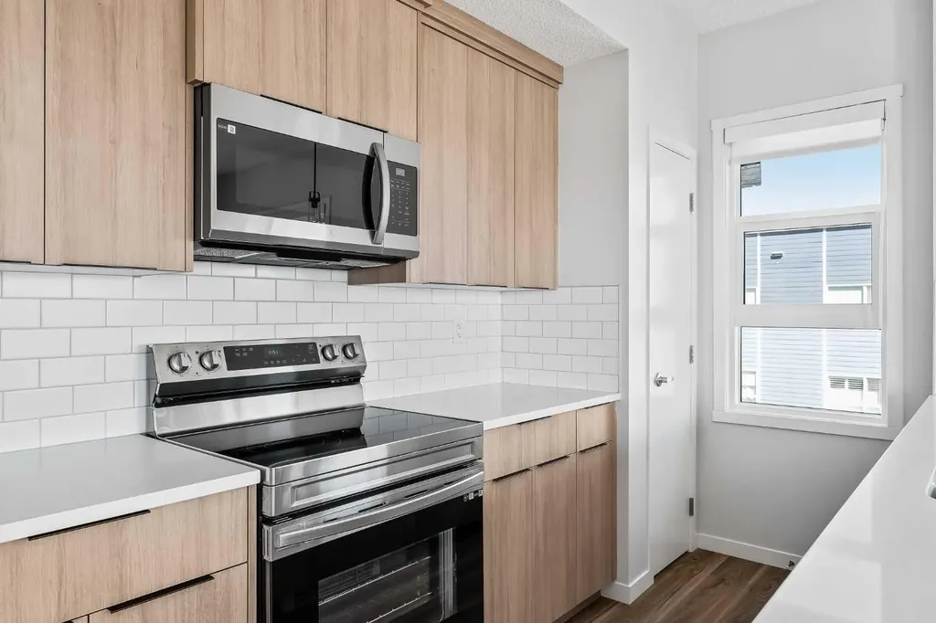 40 Carrington Plaza NW Calgary AB T3P 1X7