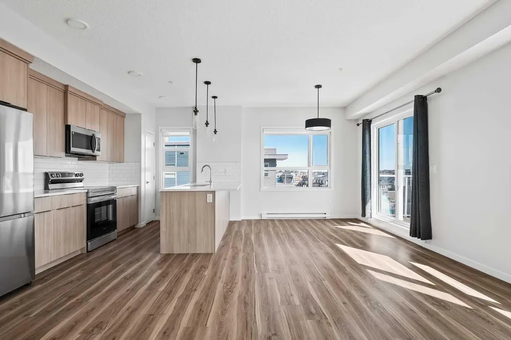 40 Carrington Plaza NW Calgary AB T3P 1X7