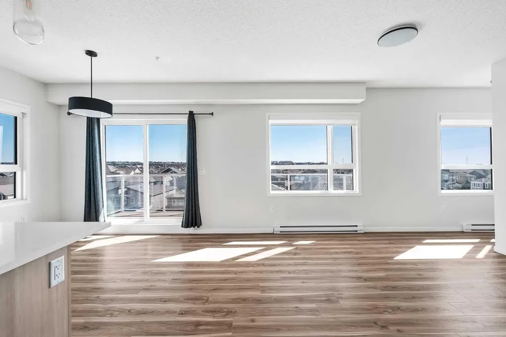 40 Carrington Plaza NW Calgary AB T3P 1X7