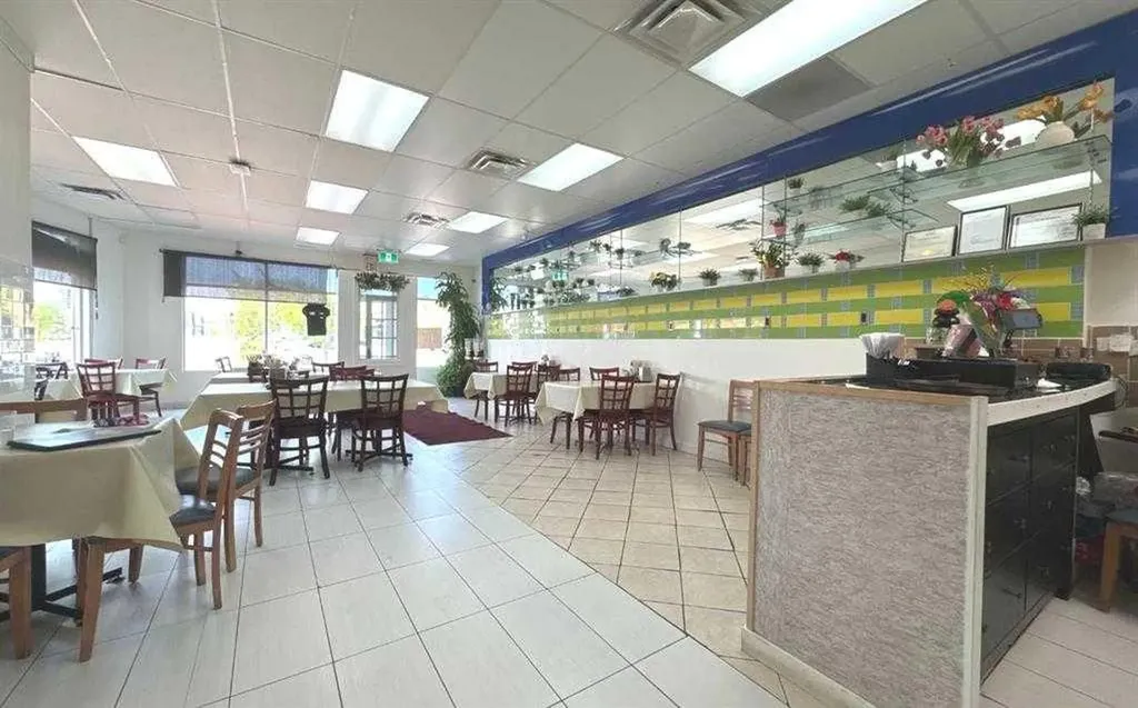 320 West Creek Drive Chestermere AB T1X 0P7