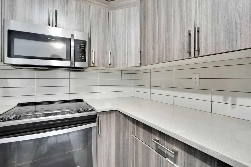 6118 80 Avenue NE Calgary AB T3J 0S6