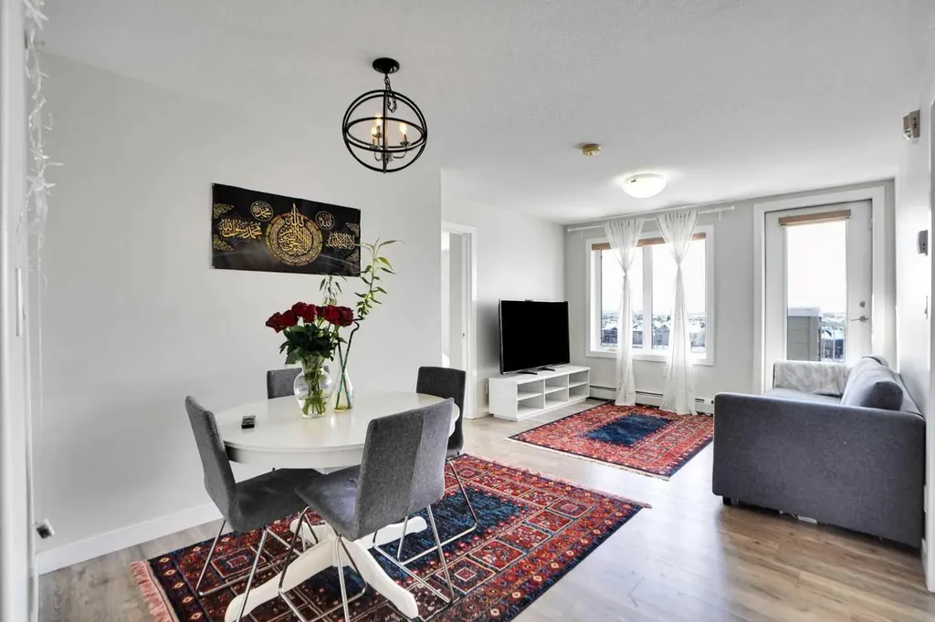 6118 80 Avenue NE Calgary AB T3J 0S6