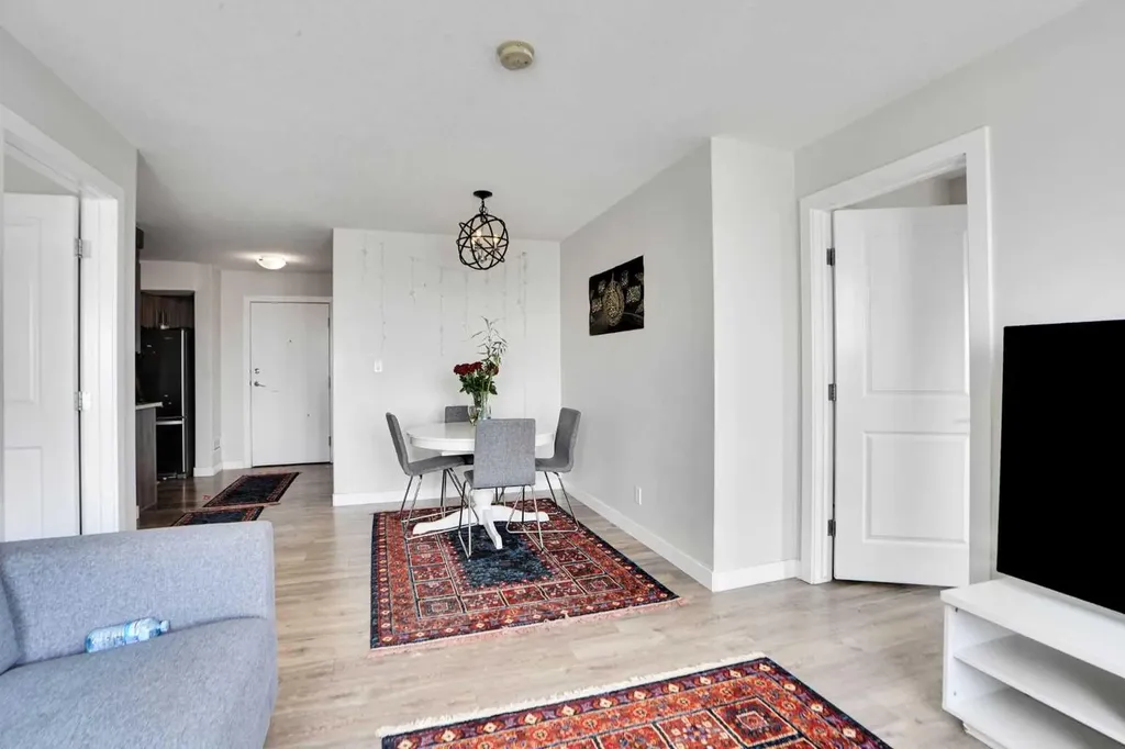 6118 80 Avenue NE Calgary AB T3J 0S6