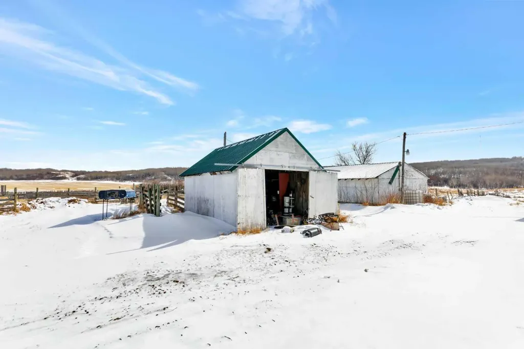 Point NW 1-46-27-w3 Rural SK S0M 1P0