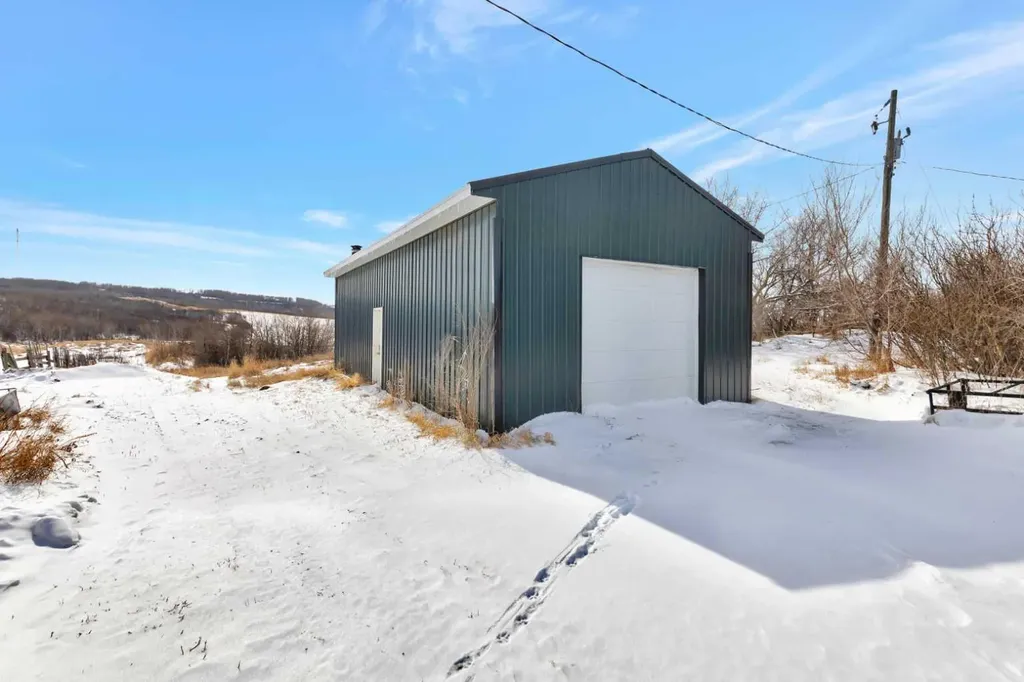 Point NW 1-46-27-w3 Rural SK S0M 1P0