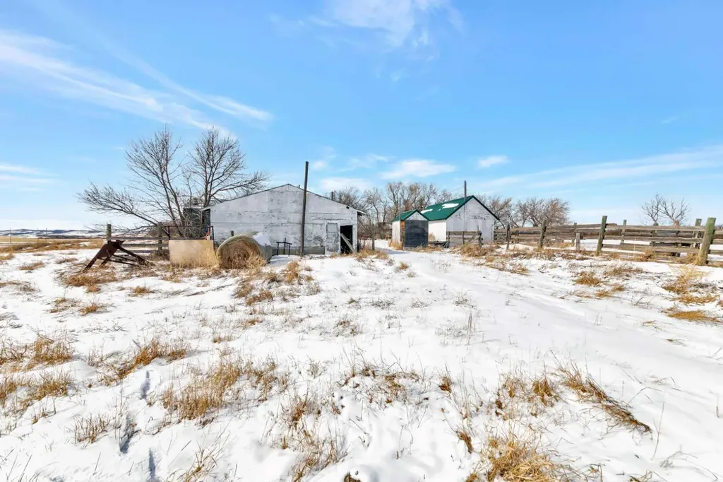 Point NW 1-46-27-w3 Rural SK S0M 1P0