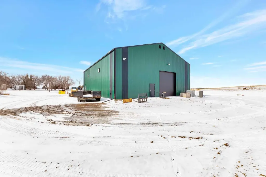 Point NW 1-46-27-w3 Rural SK S0M 1P0