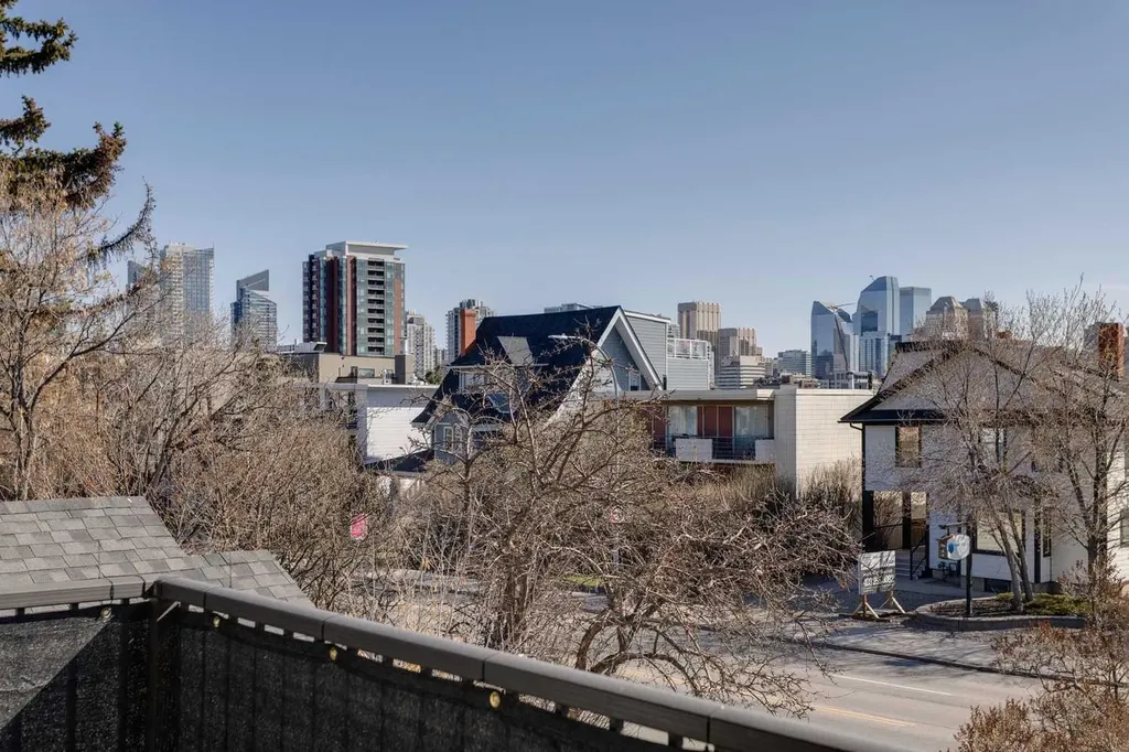 2203 14 Street SW Calgary AB T2T3T2
